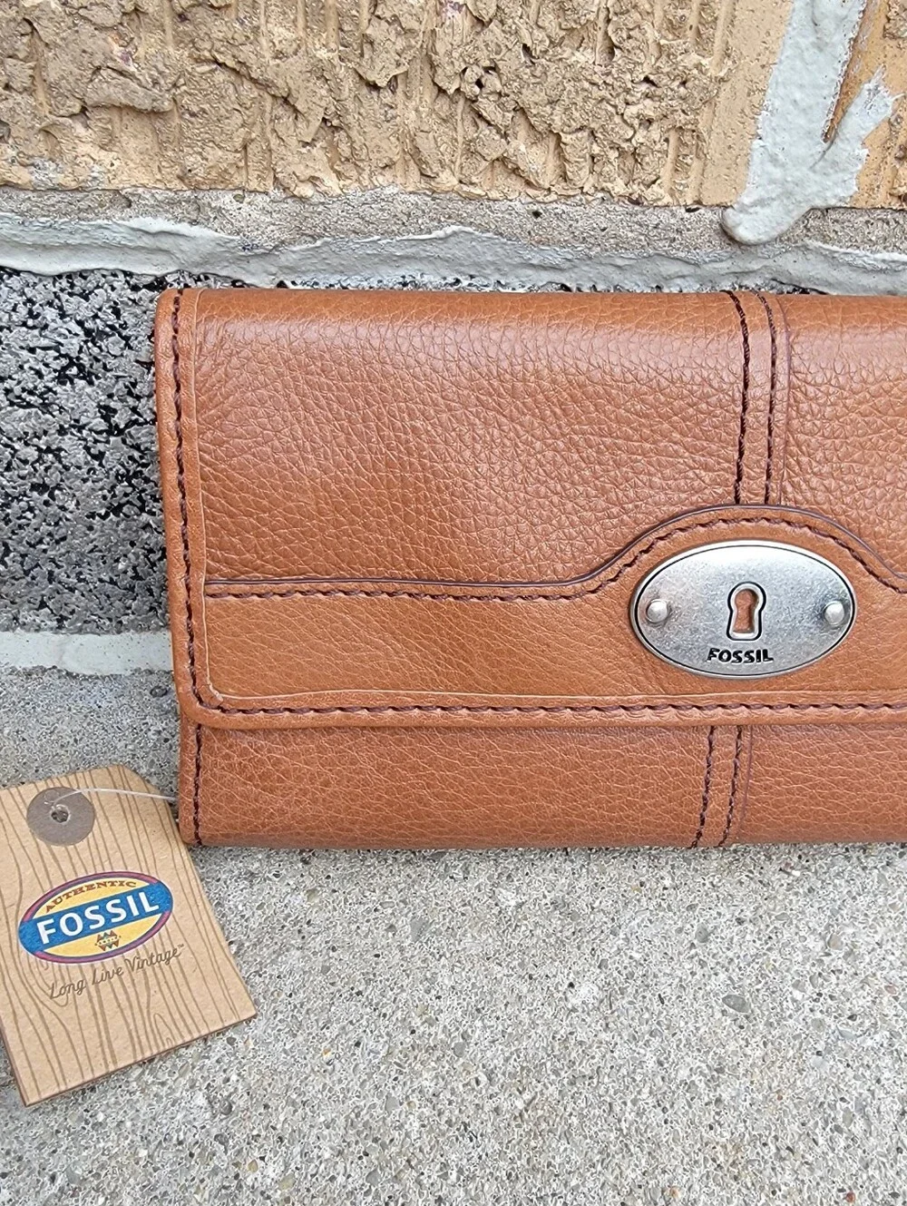 NWT Fossil Maddox Chestnut Cognac Brown Leather Trifold Clutch Wallet